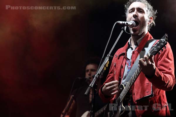 CHARLIE WINSTON - 2012-07-19 - PARIS - Parvis de l'Hotel de Ville - Charlie Winston Gleave